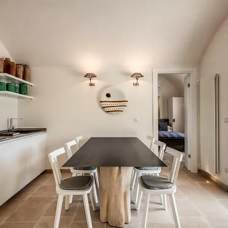 Lamia Del Riccio * Ostuni