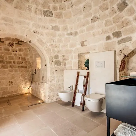 Lamia Del Riccio * Ostuni