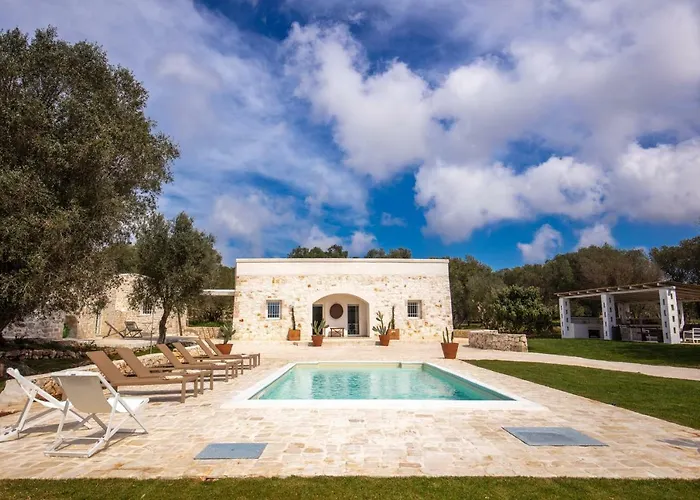 Lamia Del Riccio Villa *